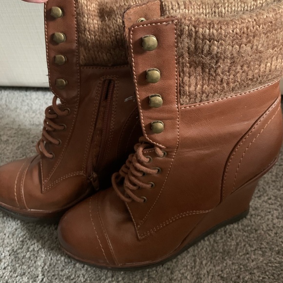 Lace up booties - Picture 2 of 3